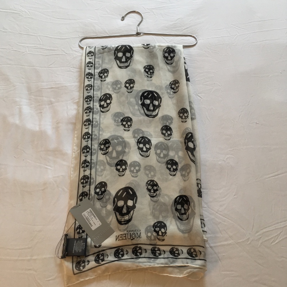 NWT Alexander McQueen Silk Scarf